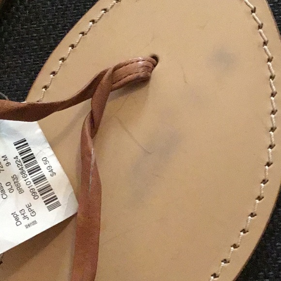 Flats - Picture 2 of 5